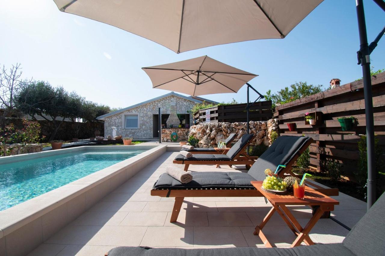 Haus Vita Pula Extérieur photo