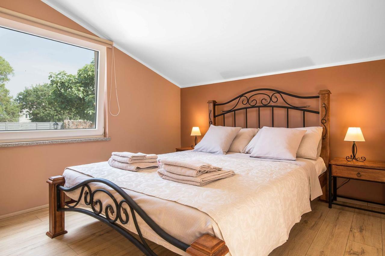 Haus Vita Pula Extérieur photo