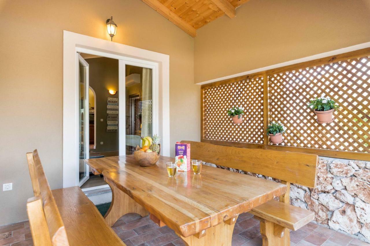Haus Vita Pula Extérieur photo
